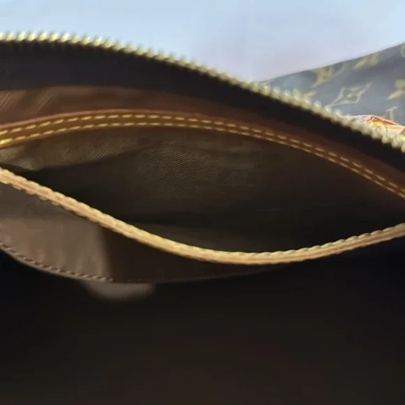 Vintage Louis Vuitton Speedy 40 - Picture 9 of 15